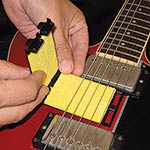 The String Cleaner for Guitar